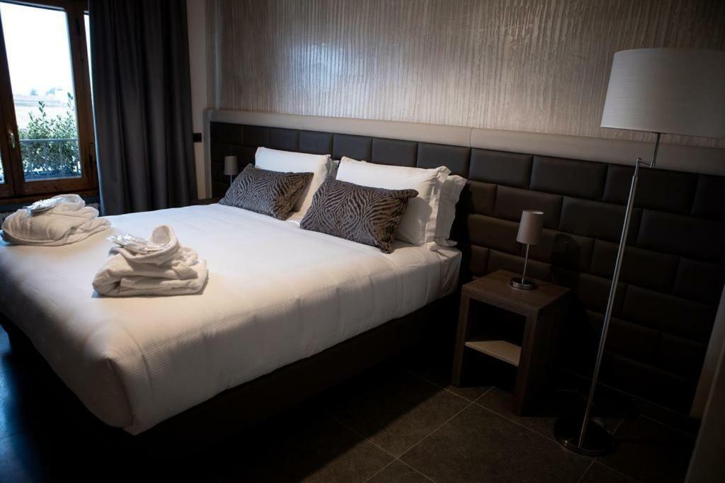 G&G Firenze Suites B&B ภายนอก รูปภาพ