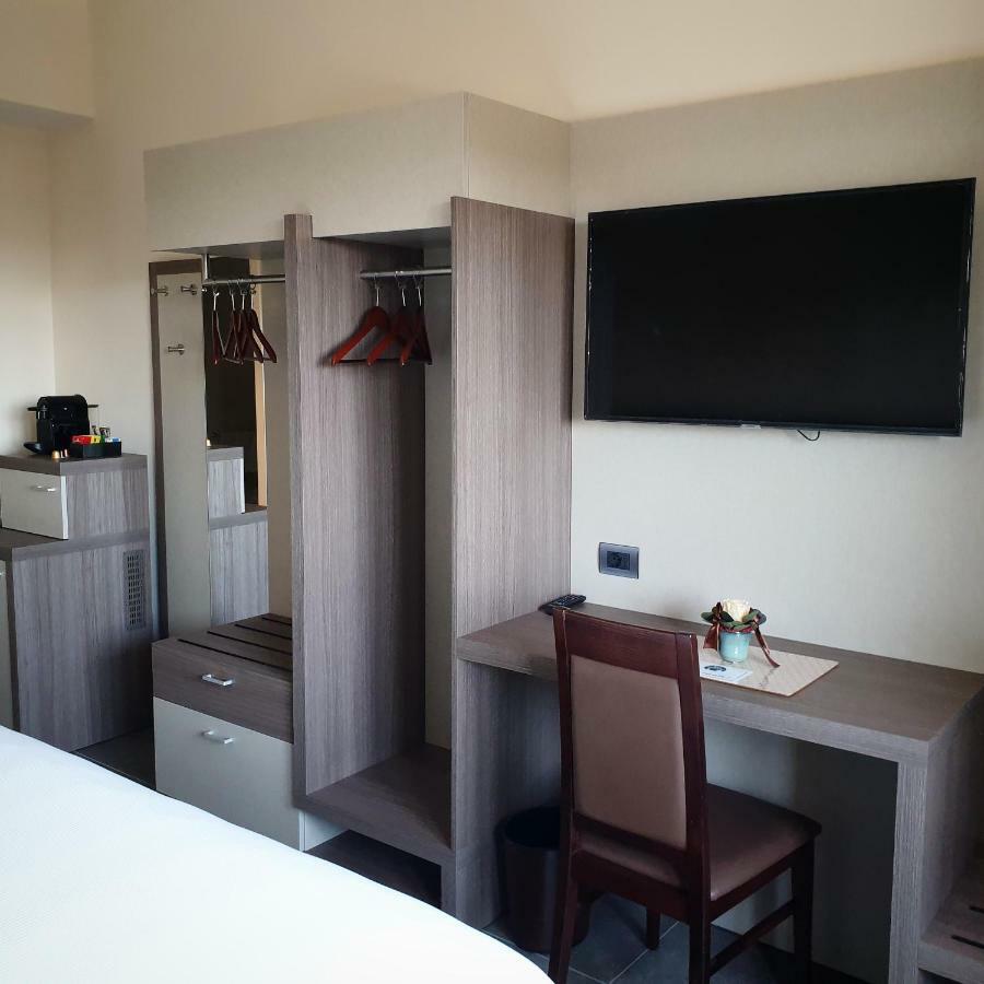 G&G Firenze Suites B&B ภายนอก รูปภาพ