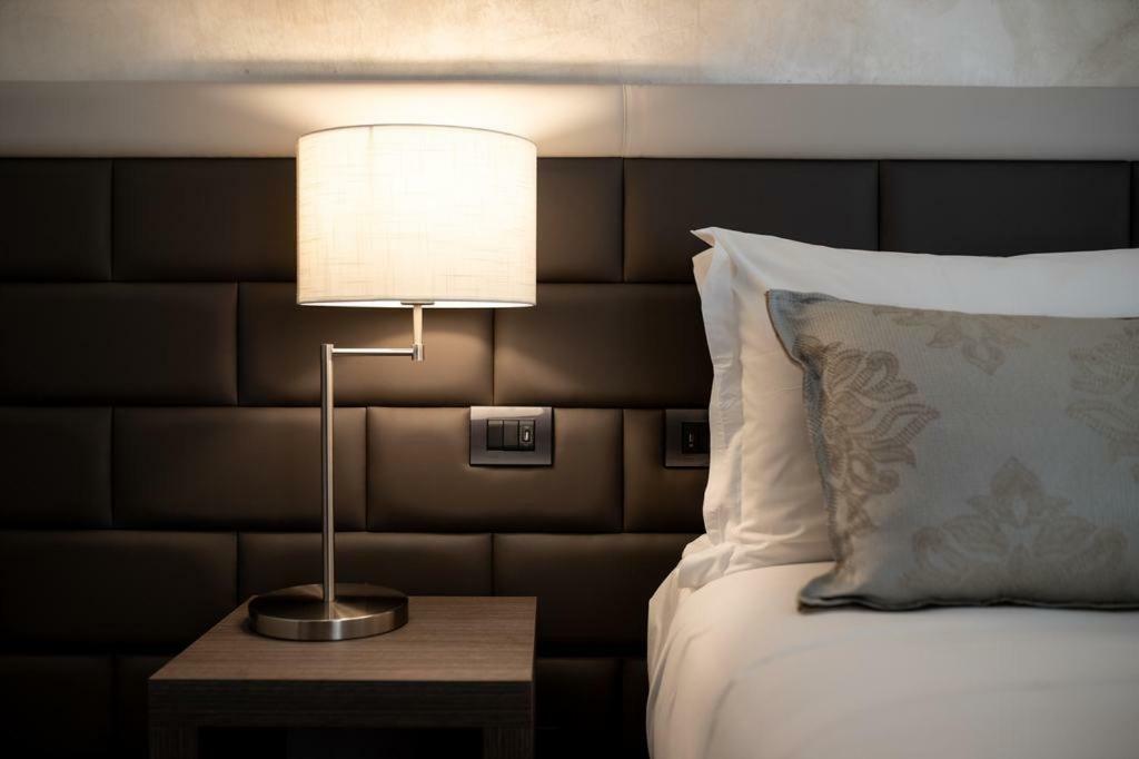 G&G Firenze Suites B&B ภายนอก รูปภาพ